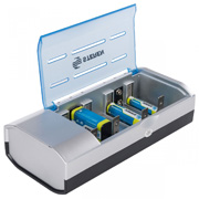 [STE-CAR-CRG500] Cargador Steren Para Aa/Aaa/C/D/9V Steren (no incluye pilas)